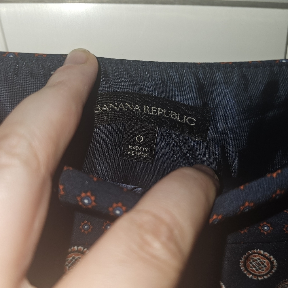 Banana Republic Foulard Maxi Skirt-Size 0-Navy/Orange Circle Print‎ - Picture 8 of 8